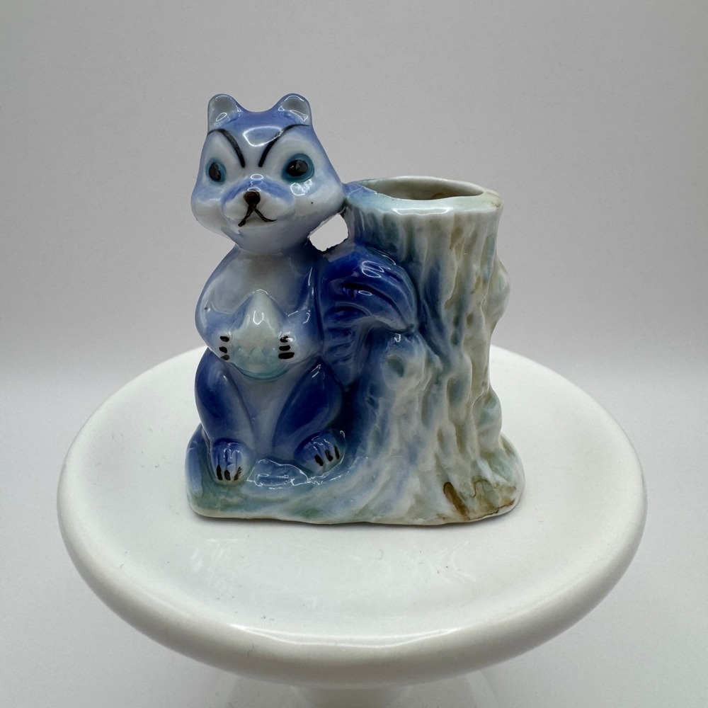 Vintage MCM Squirrel Tree Stump Blue White Ceramic Mini Vase/Toothpick Holder